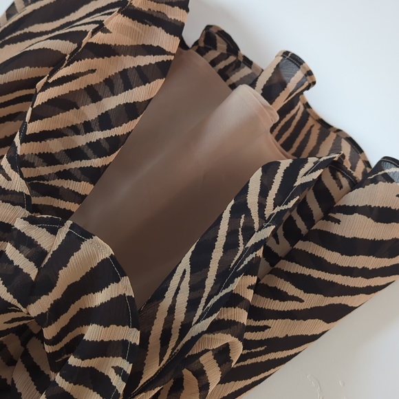 FINAL SALE 🌿NEW YORK &CO ZEBRA PRINT MIDI SKIRT🌿 - Picture 3 of 6